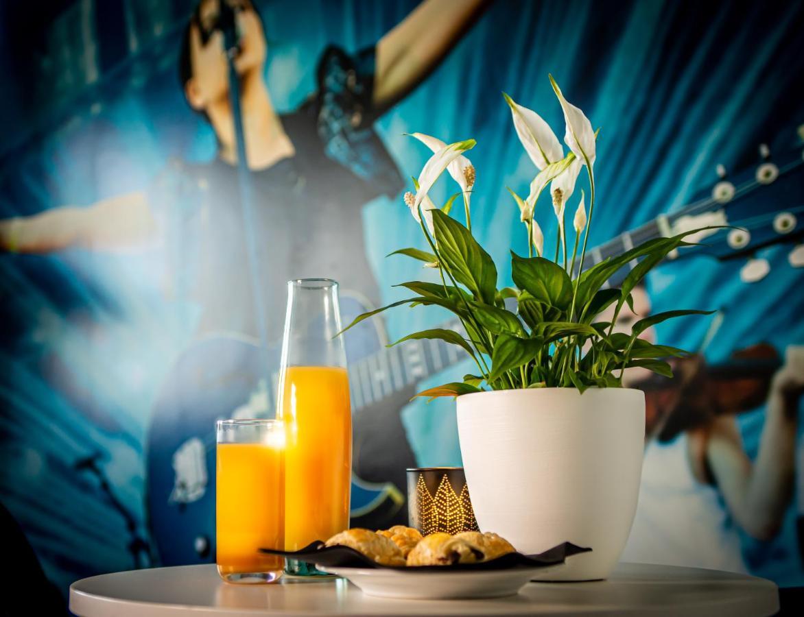 Hotell Hulingen Hultsfred Bagian luar foto